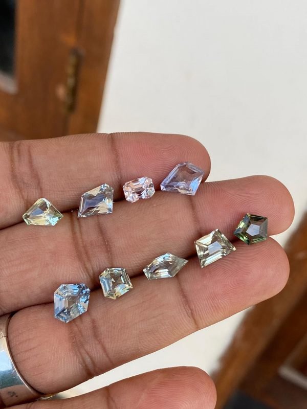 Fancy Sapphires 9pcs - 19 carats